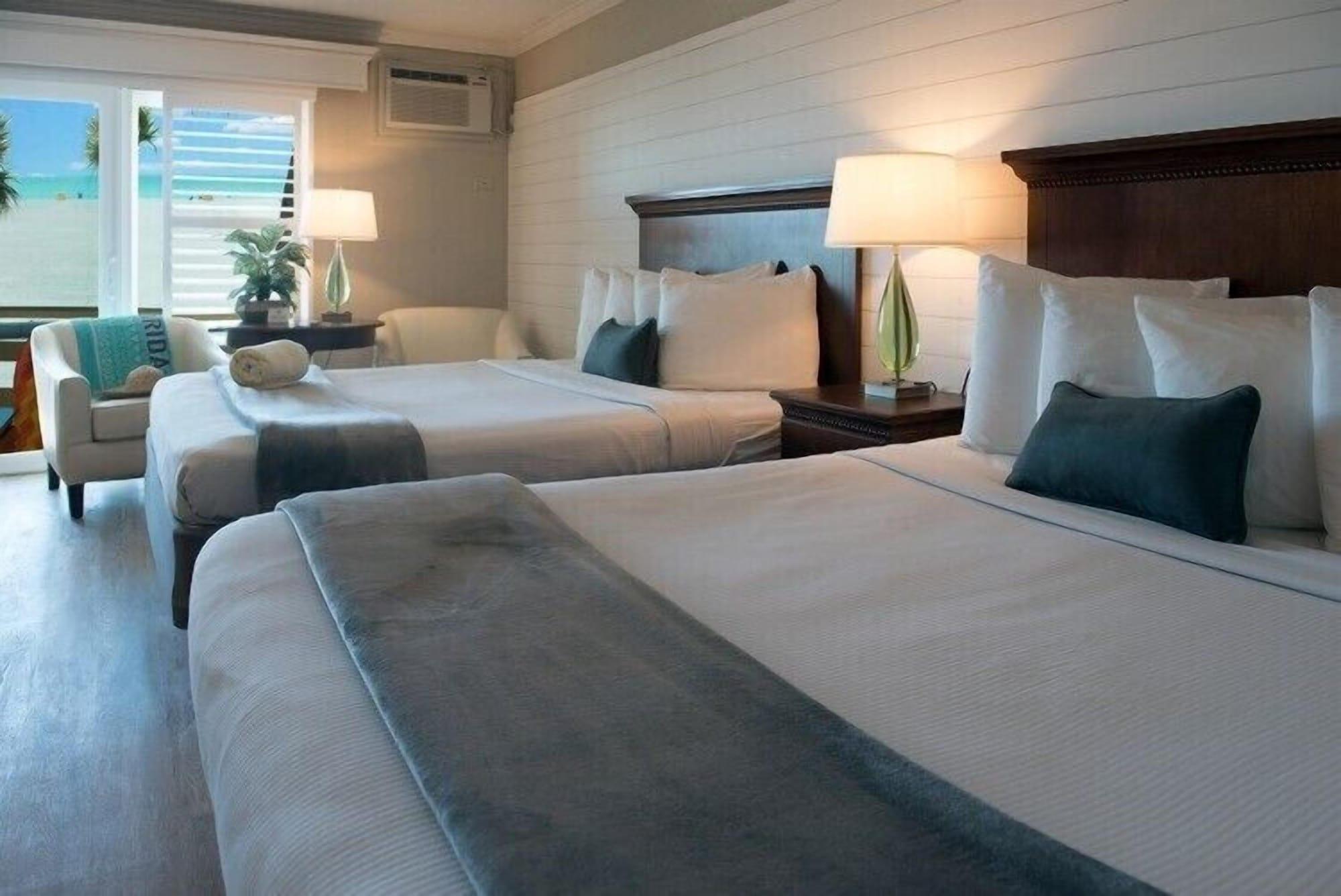 Thunderbird Beach Resort Treasure Island ภายนอก รูปภาพ
