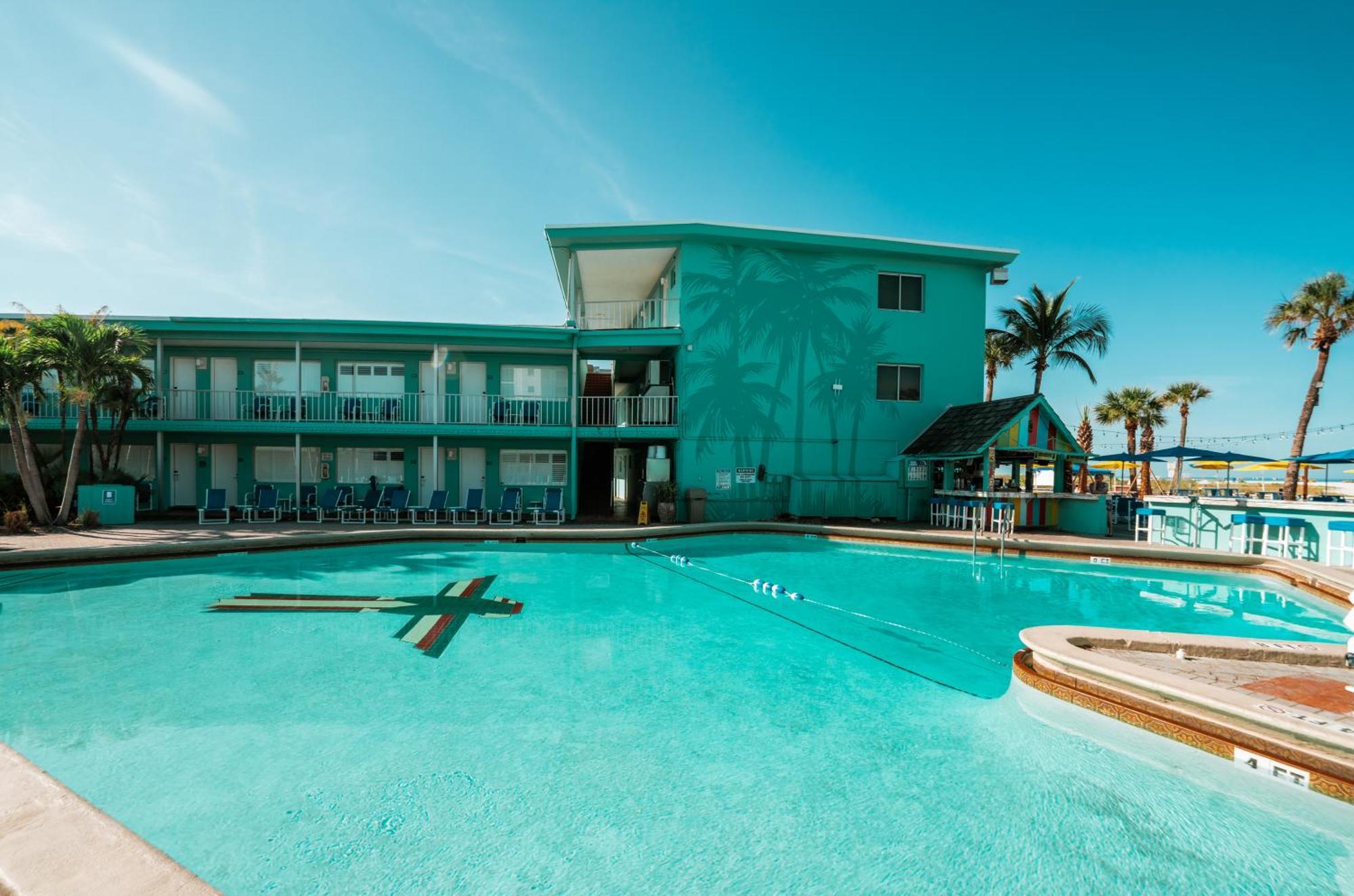 Thunderbird Beach Resort Treasure Island ภายนอก รูปภาพ